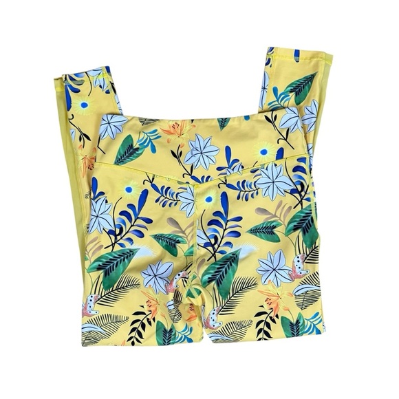 Zyia Active Yellow Floral Reflective Light n Tight 7/8 yoga Leggings Size 6-8 - Picture 4 of 7